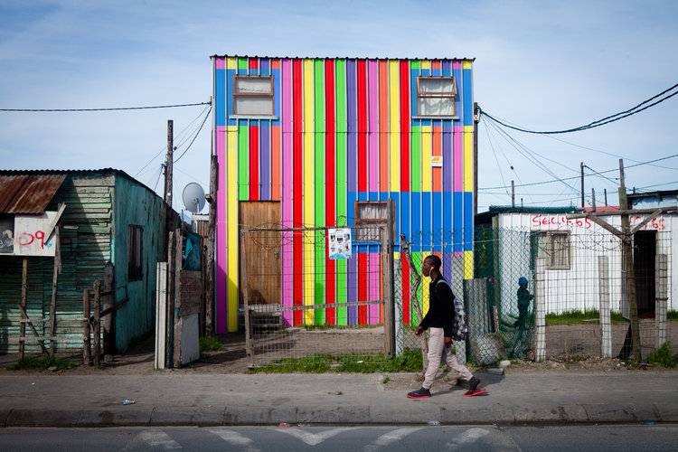 Das Projekt &bdquo;Empower Shack&ldquo; von Arch. Alfredo Brillembourg / Urban-Think Tank Design Partnersin S&uuml;dafrika | © © Jan Ras